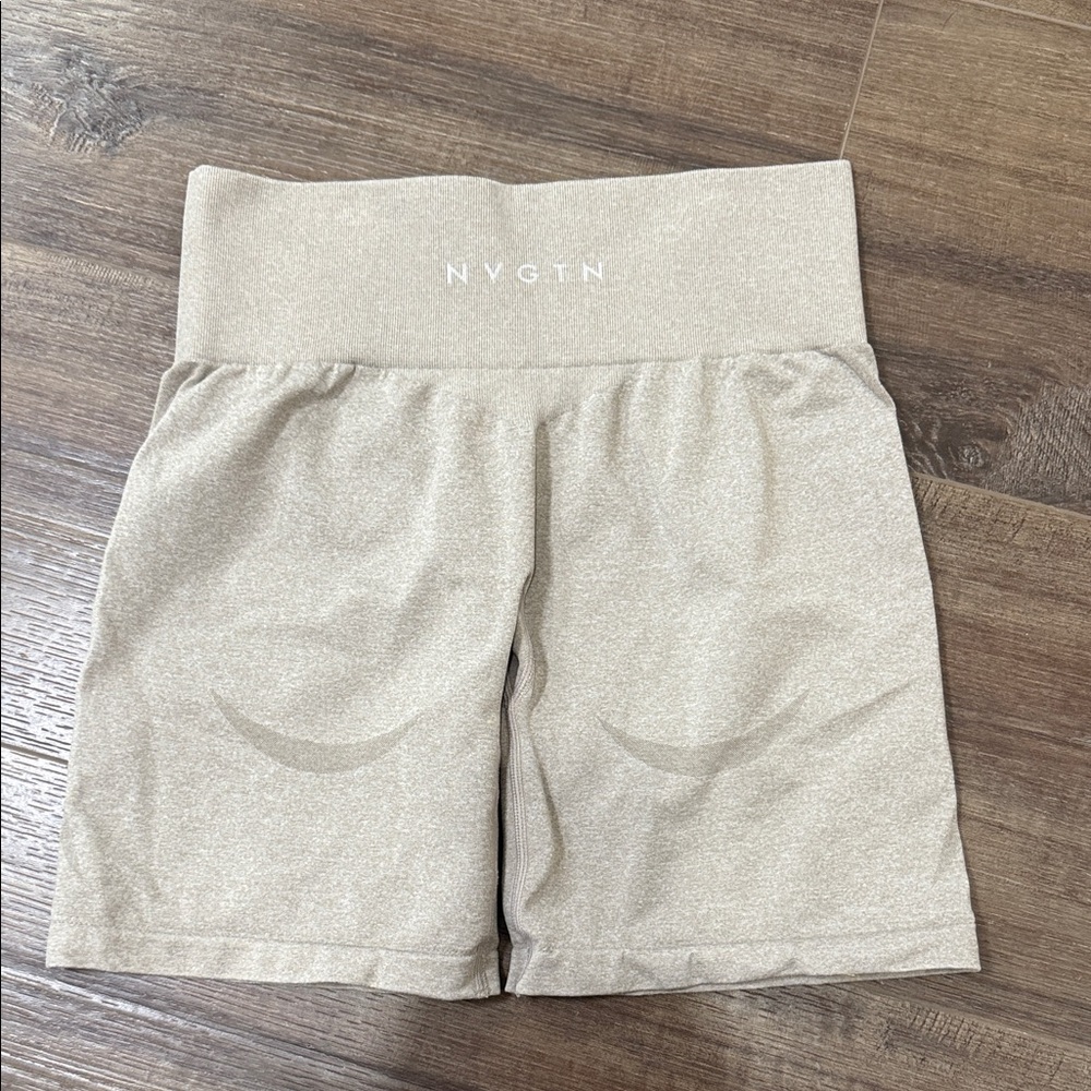 NVGTN taupe